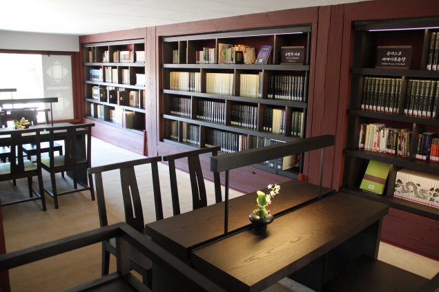 You are currently viewing 궁궐 속 작은 도서관 ‘경복궁 집옥재’에서 듣는 인문학