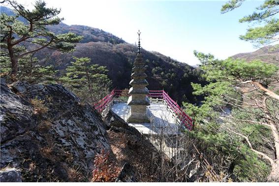 You are currently viewing 「정선 정암사 수마노탑」은 국보,「안동 봉황사 대웅전」은 보물로 지정