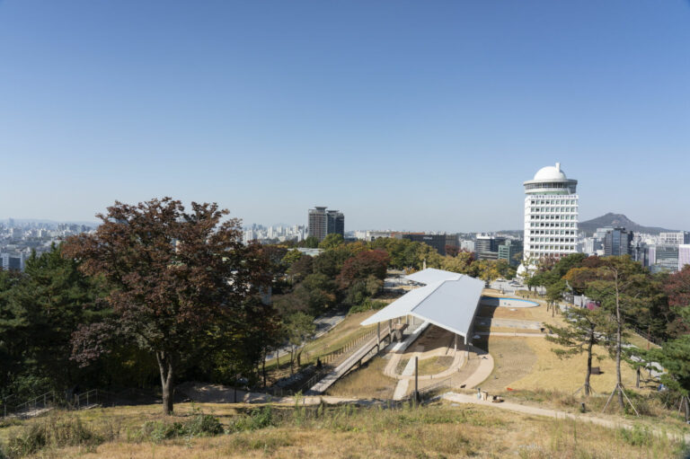 Read more about the article 서울시, 남산 한양도성 땅 속 유적 100여년 만에 첫 공개…유적전시관 개방