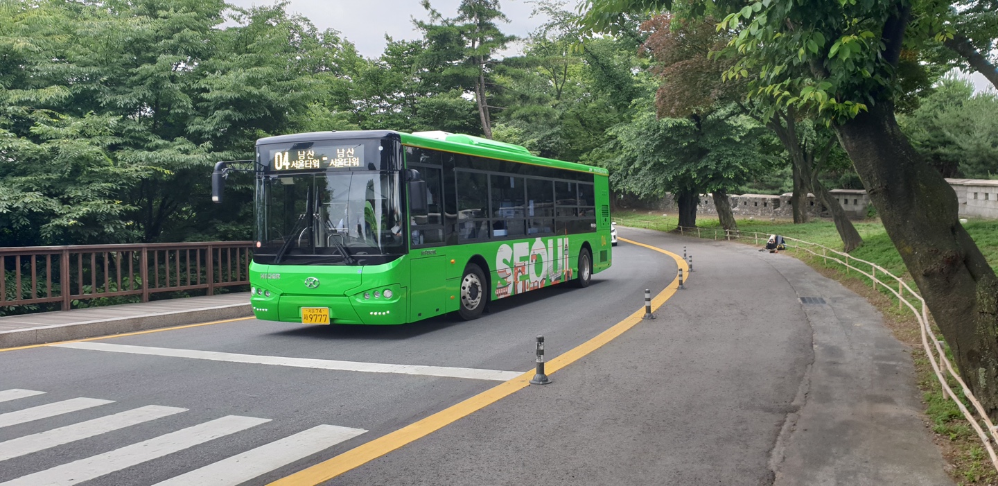 You are currently viewing 서울시, 8월부터 남산공원 관광객들은 `친환경 전기 저상버스` 이용해주세요