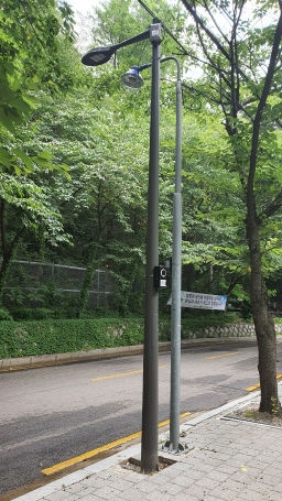 You are currently viewing 서울시, 귀가길 안전지킨다… 가까이 가면 밝아지는 `스마트보안등` 설치
